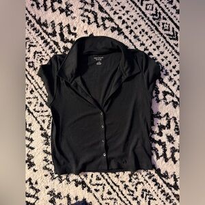 American Eagle Outfitters Women's Black Button-Up Top